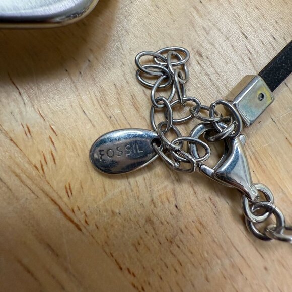 Fossil Modernist Silver-Tone Pendant Necklace With Adjustable Black Leather Cord - Picture 5 of 6